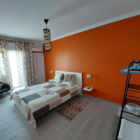 Al - Comfortable House